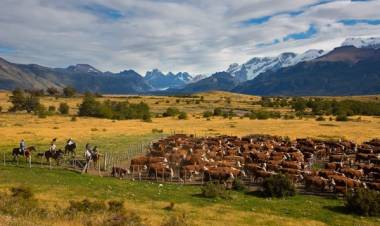 Turismo: Gran arreo en Nibepo Aike