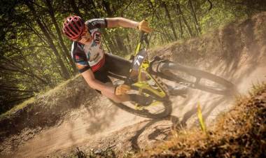 Ciclista calafateño presente en competencia nacional y panamericanos