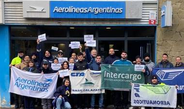 Trabajadores de Aerolíneas e Intercargo contra la venta de la empresa