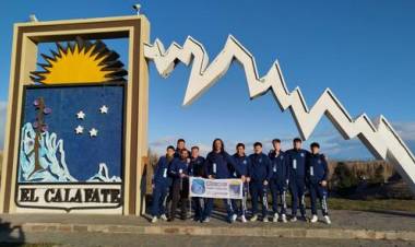Glaciar Patín Hockey El Calafate compite en Tres Arroyos