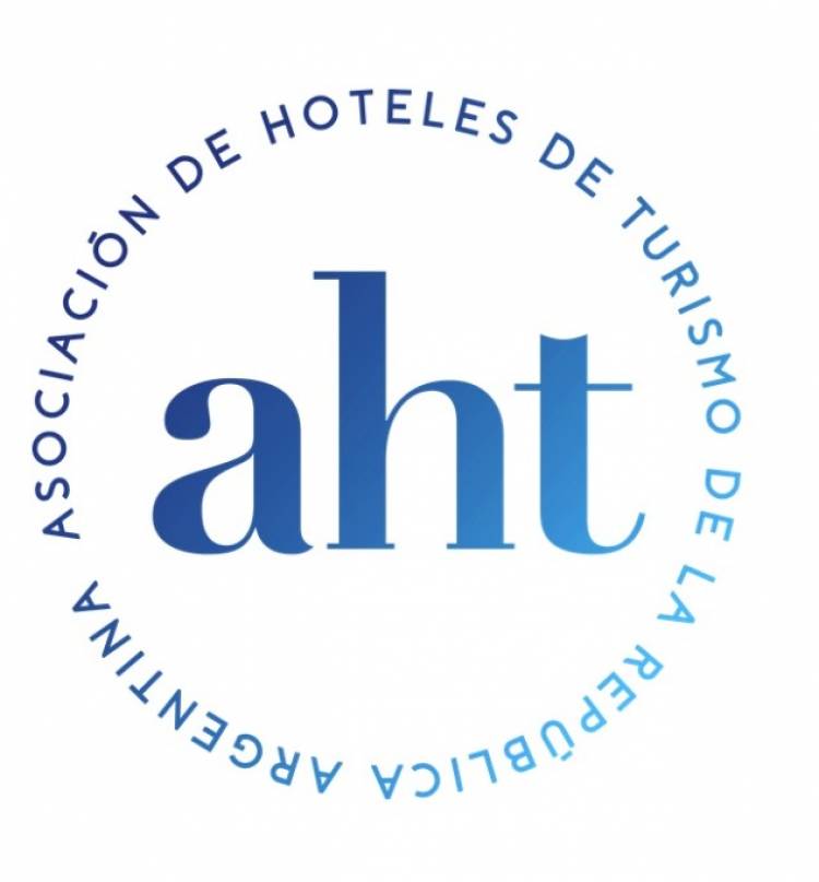 Preocupación de la AHT por continua caída del Turismo