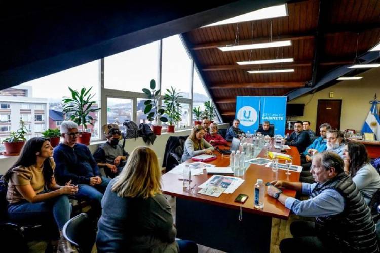 USHUAIA: PRESENTAN PLAN DE MEJORAMIENTO URBANO FINANCIADO POR EL CAF